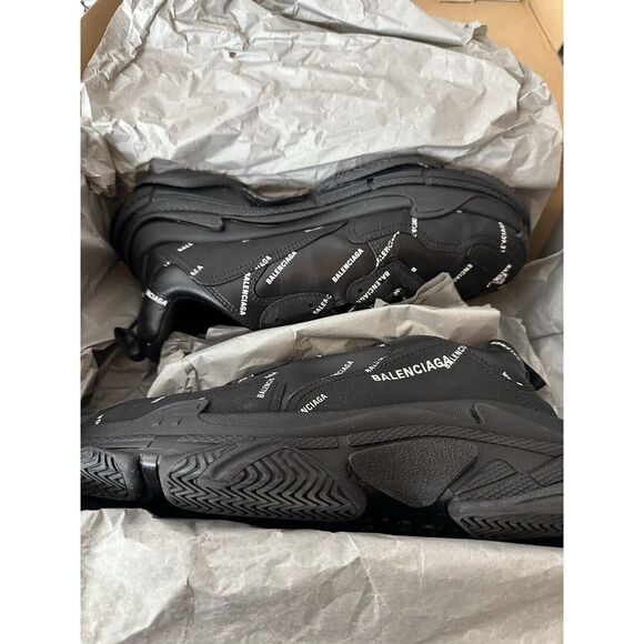 Balenciaga Leather Triple S Men's Sneakers Size 45 Size 12 Chunky Shoes Designer - Picture 3 of 15